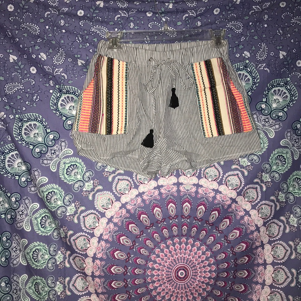 Dizzire Brand pattern shorts